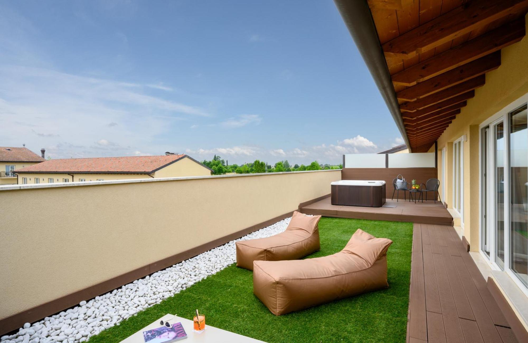 Leonardo Hotel Lago Di Garda - Wellness And Spa Лацизе Екстериор снимка