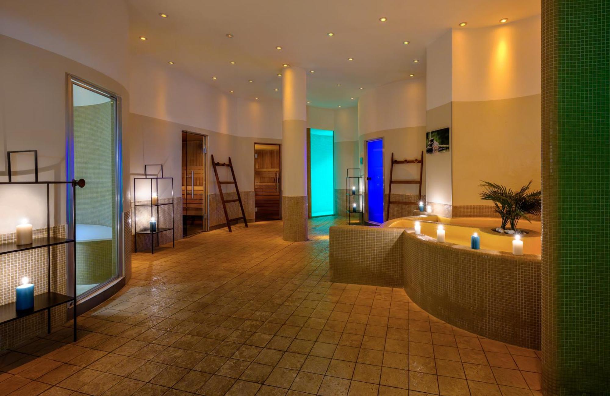 Leonardo Hotel Lago Di Garda - Wellness And Spa Лацизе Екстериор снимка