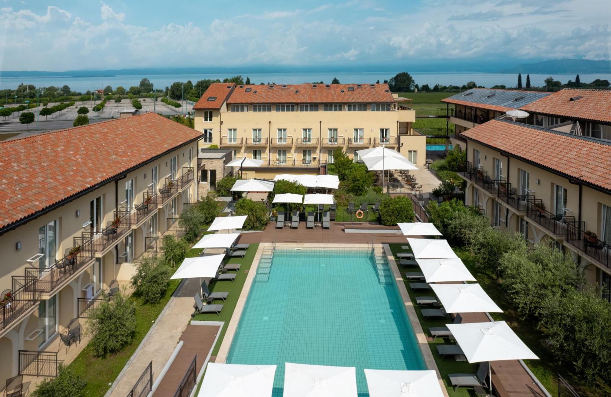 Leonardo Hotel Lago Di Garda - Wellness And Spa Лацизе Екстериор снимка