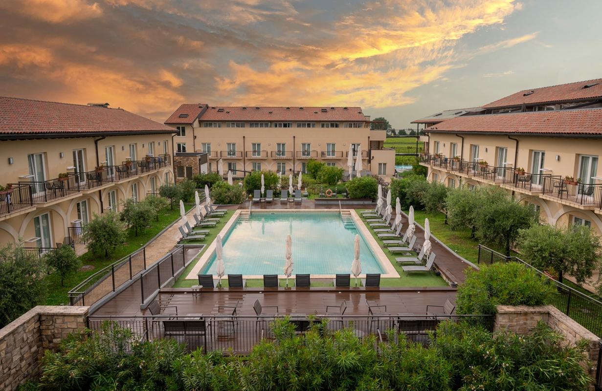 Leonardo Hotel Lago Di Garda - Wellness And Spa Лацизе Екстериор снимка