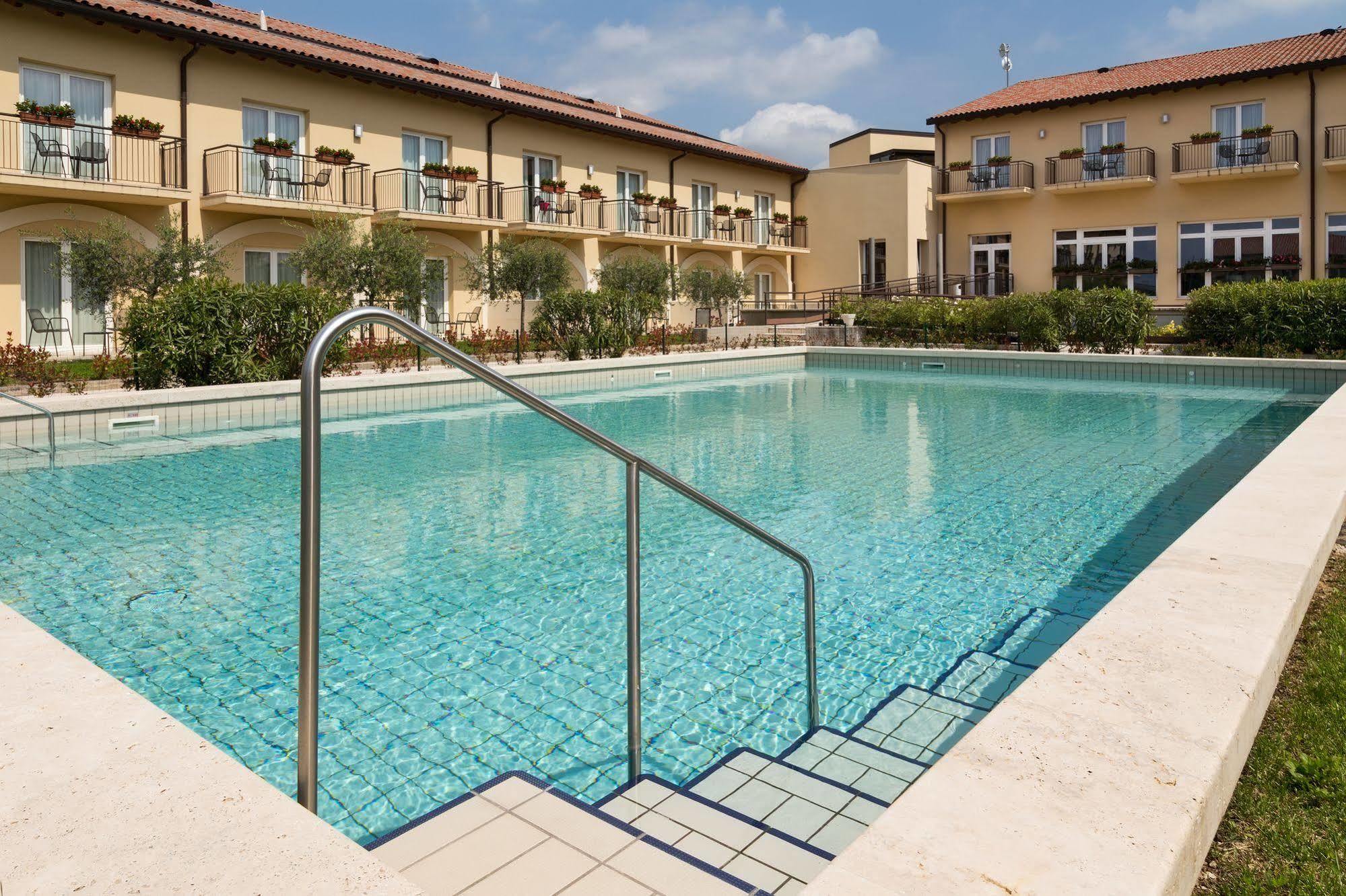 Leonardo Hotel Lago Di Garda - Wellness And Spa Лацизе Екстериор снимка